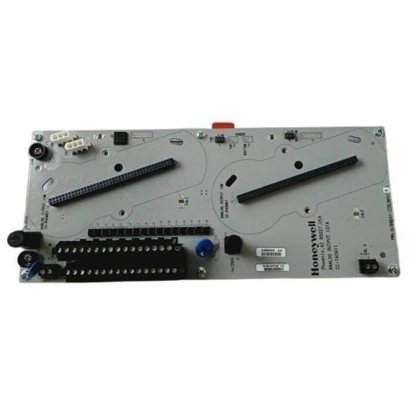 Honeywell CC-GAOX21 Analog Output Module