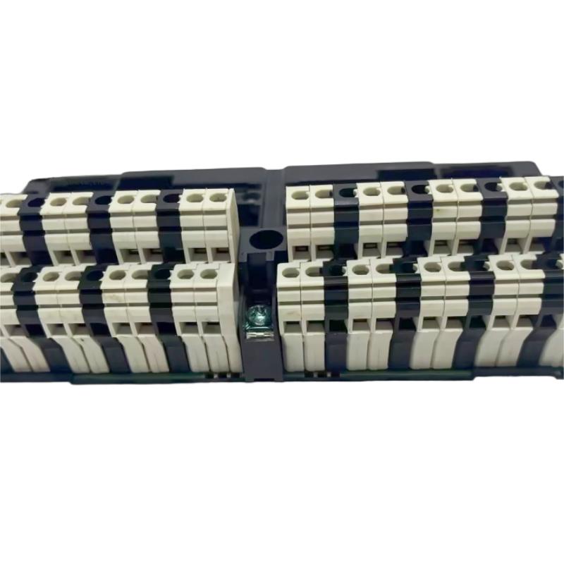 GE Fanuc   IC670CHS001   Field Control I/O Base / Terminal Block