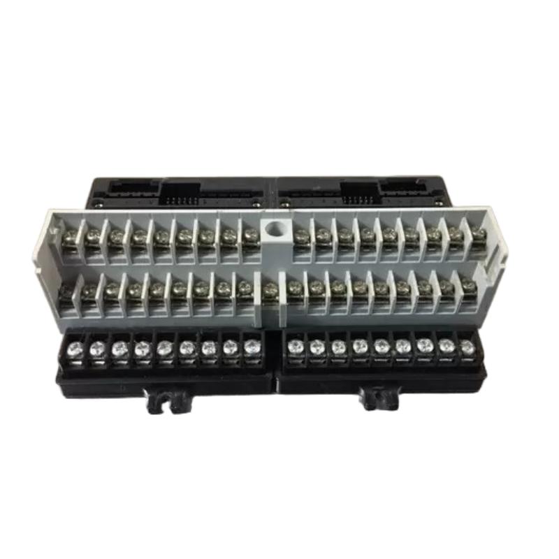 GE Fanuc   IC670CHS101   Field Control I/O Base / Terminal Block
