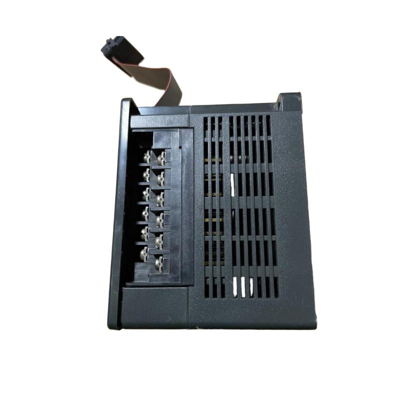 GE Fanuc IC200UEX011-B Discrete Expansion Unit