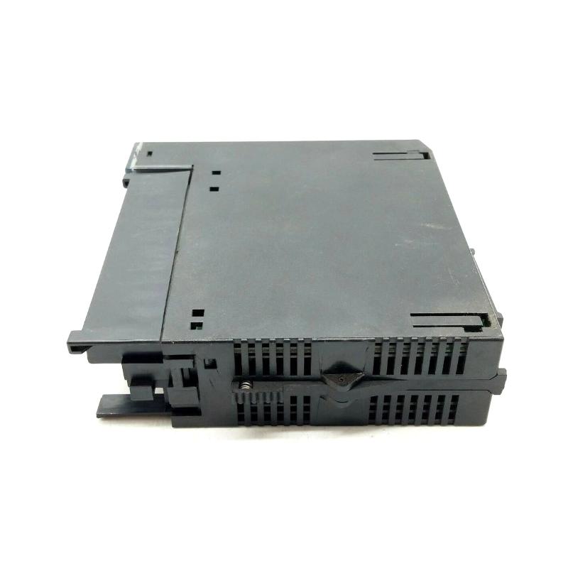 GE Fanuc IC693MDL742E Discrete DC Output Module
