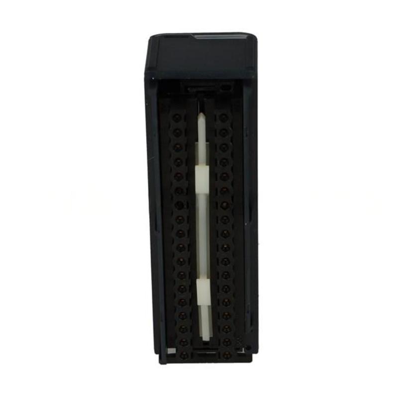 GE Fanuc IC086SLM082 Spring-Style Terminal Block
