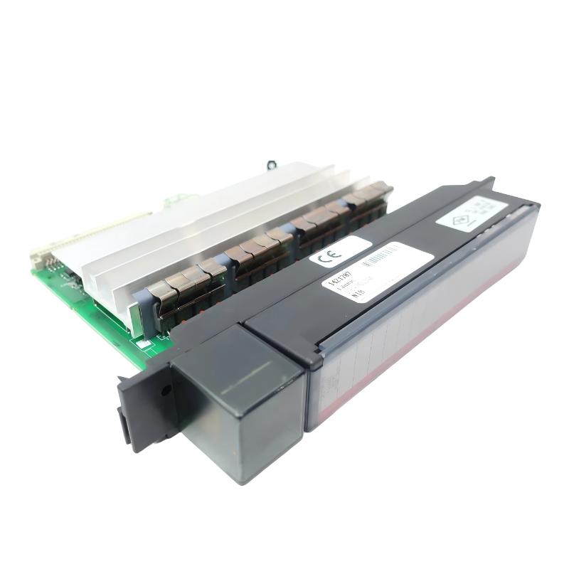 GE Fanuc   IC697MDL340   AC Output Module