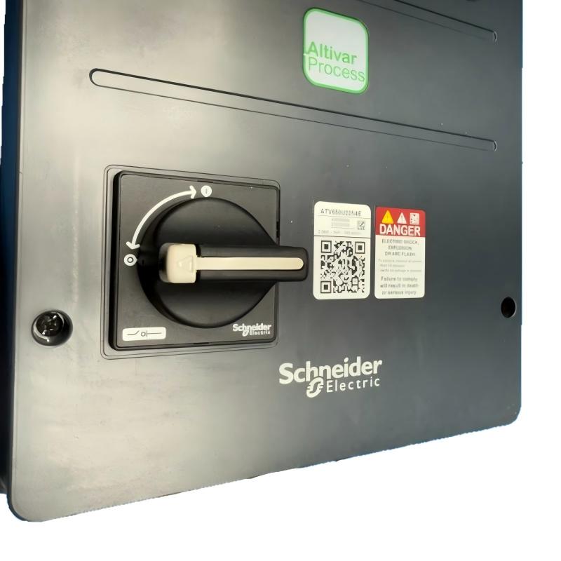 Schneider ATV650U22N4 Variable-Speed Drive