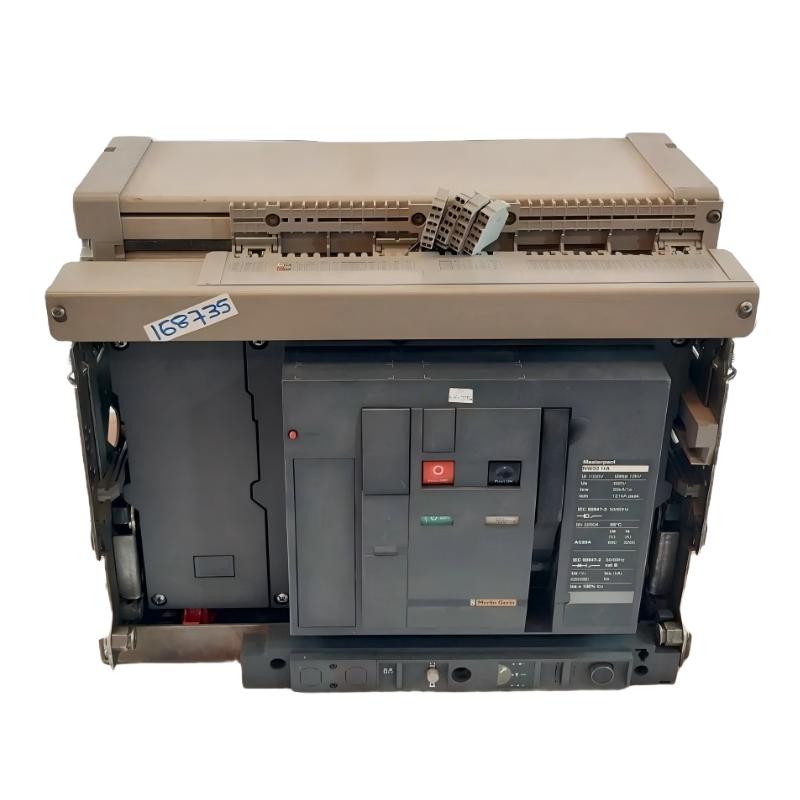 Schneider NW32HA Contactor